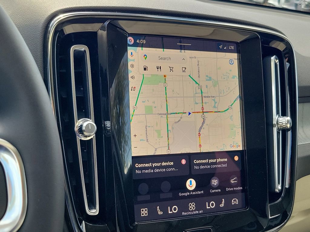 New 2026 Volvo XC40 B5 Ultra AWD/4WD image 9