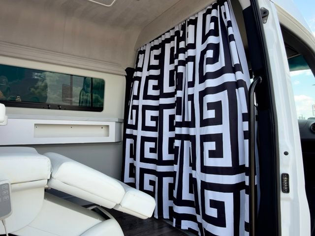 Used 2023 Mercedes-Benz Sprinter 2500 image 21