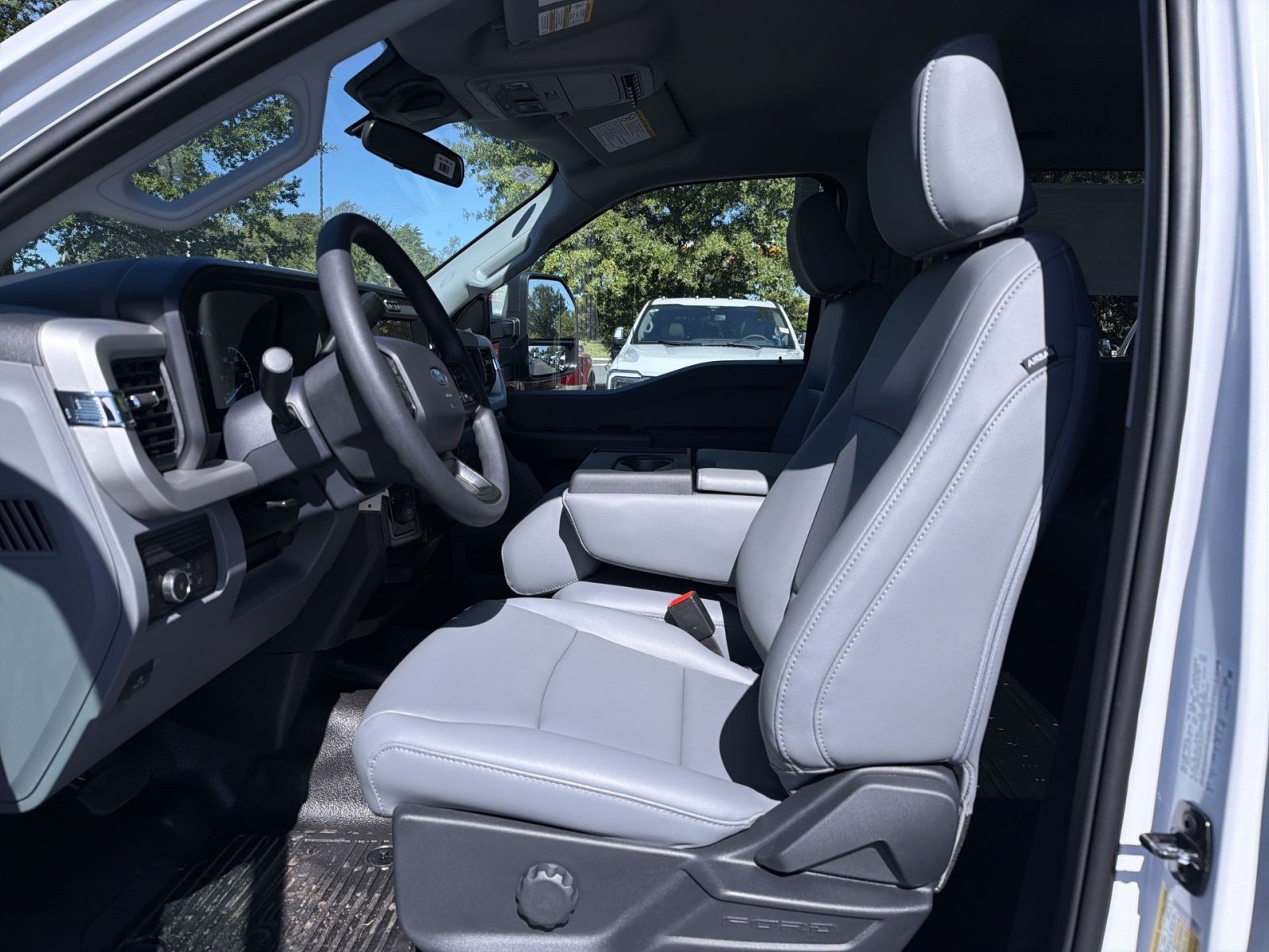 New 2027 Ford F350 XL w/ 360-Degree Camera Package AWD/4WD image 23