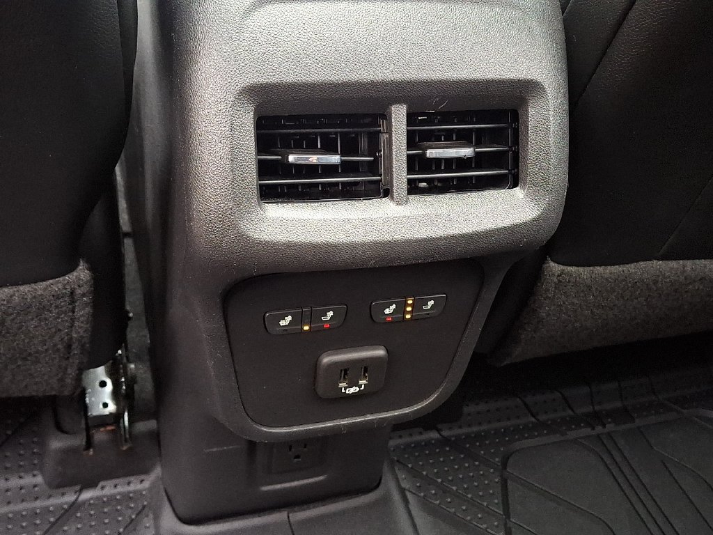 Used 2020 Chevrolet Equinox Premier AWD/4WD image 12