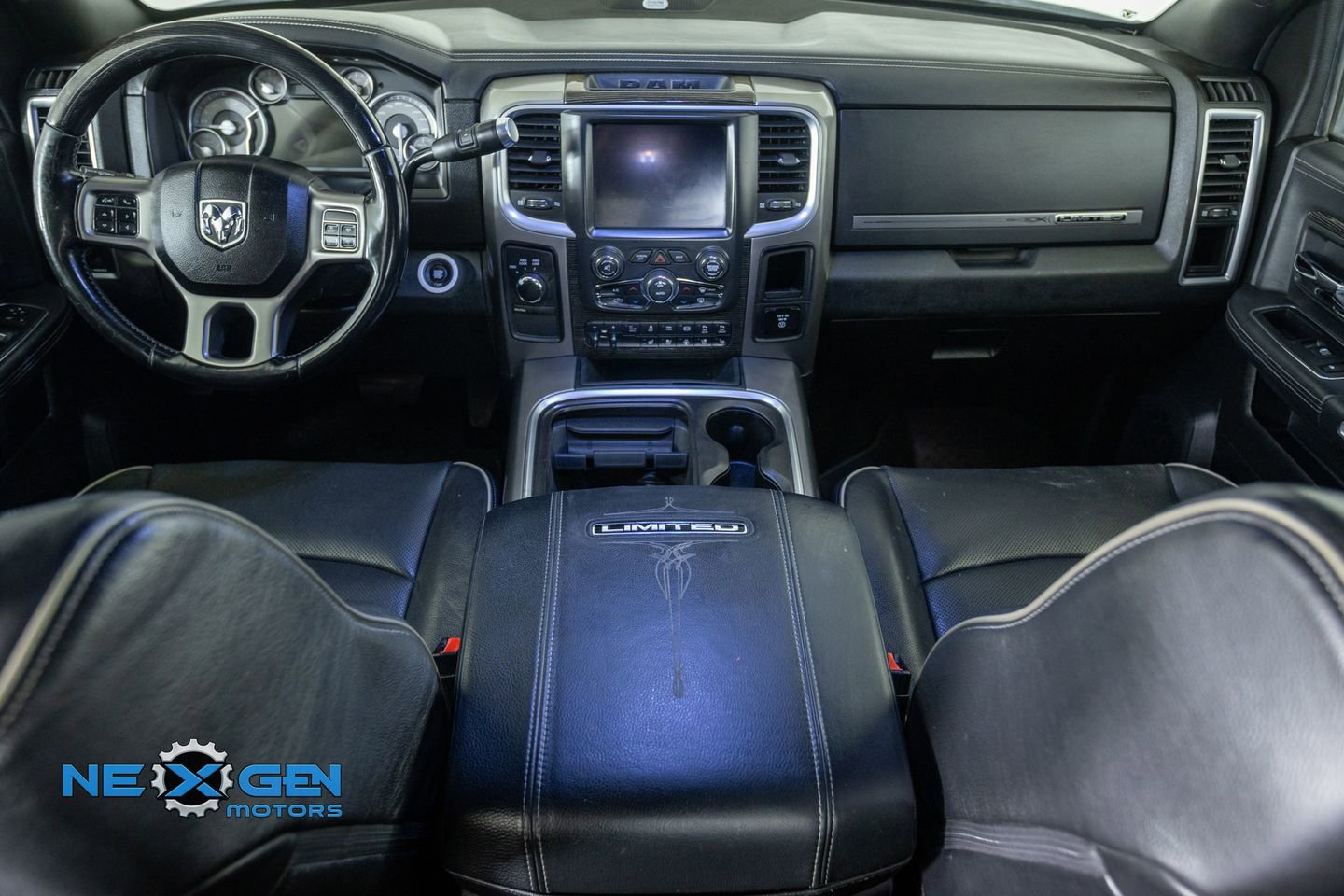 Used 2018 RAM 2500 Limited AWD/4WD image 31
