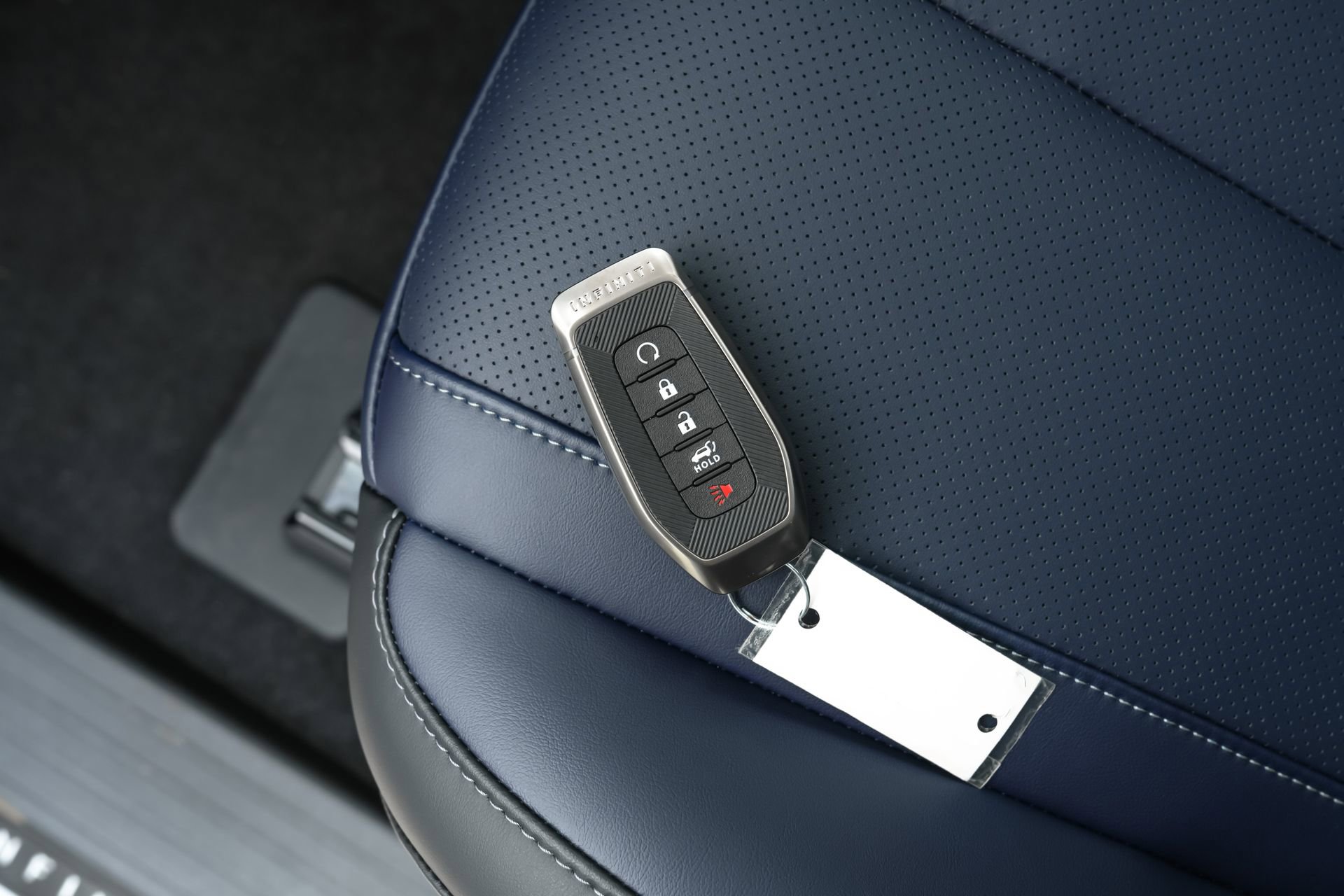 New 2026 INFINITI QX60 Sport w/ Dark Cargo Package image 35