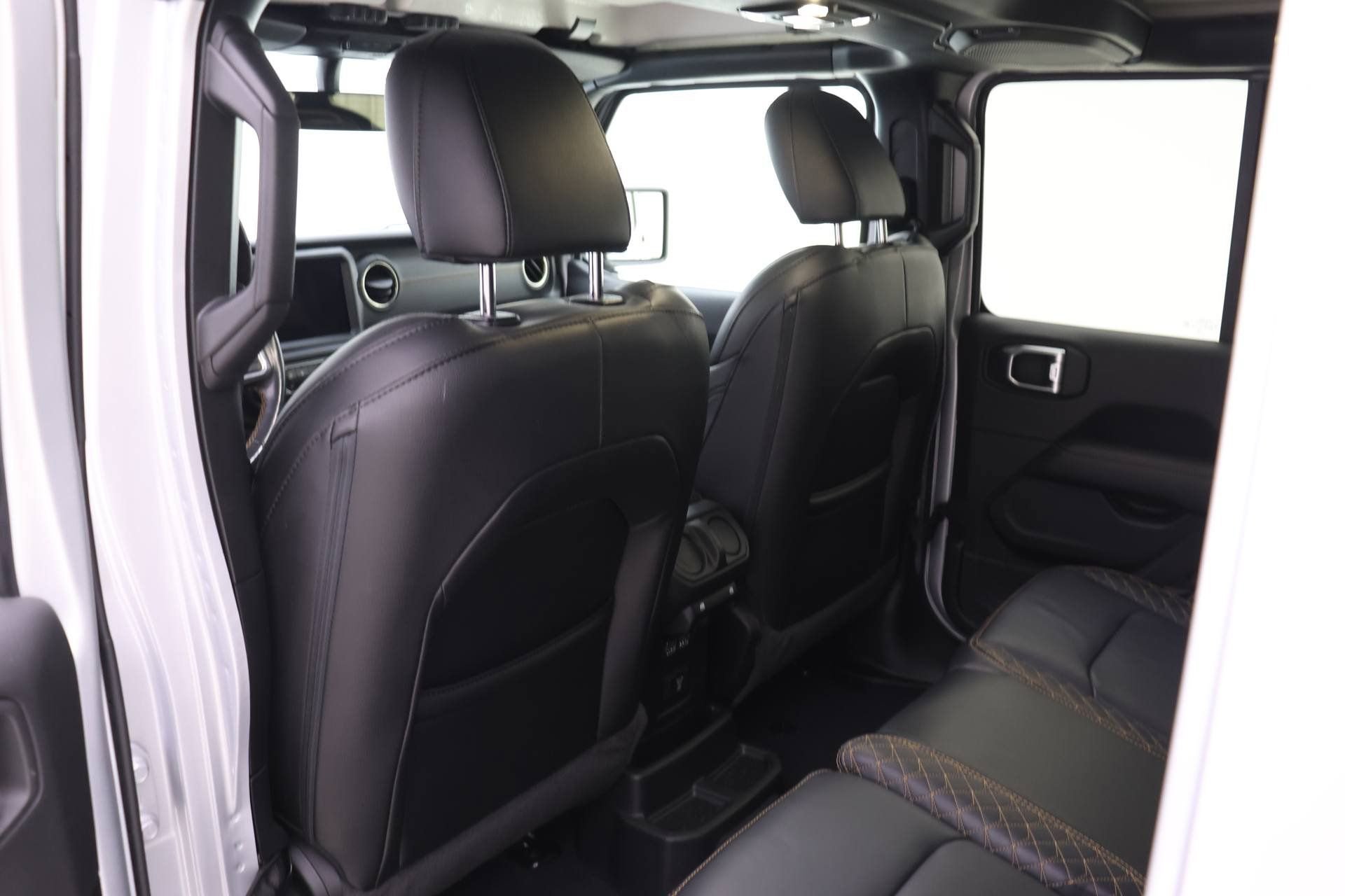 Used 2023 Jeep Wrangler Altitude image 10