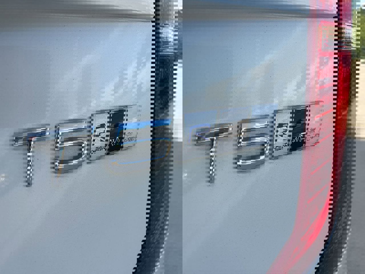 Used 2017 Volvo XC90 T5 R-Design w/ Vision Package image 9