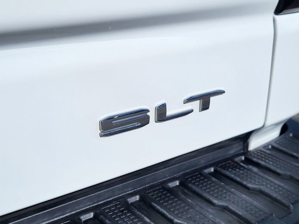 Used 2025 GMC Sierra 1500 SLT AWD/4WD image 9