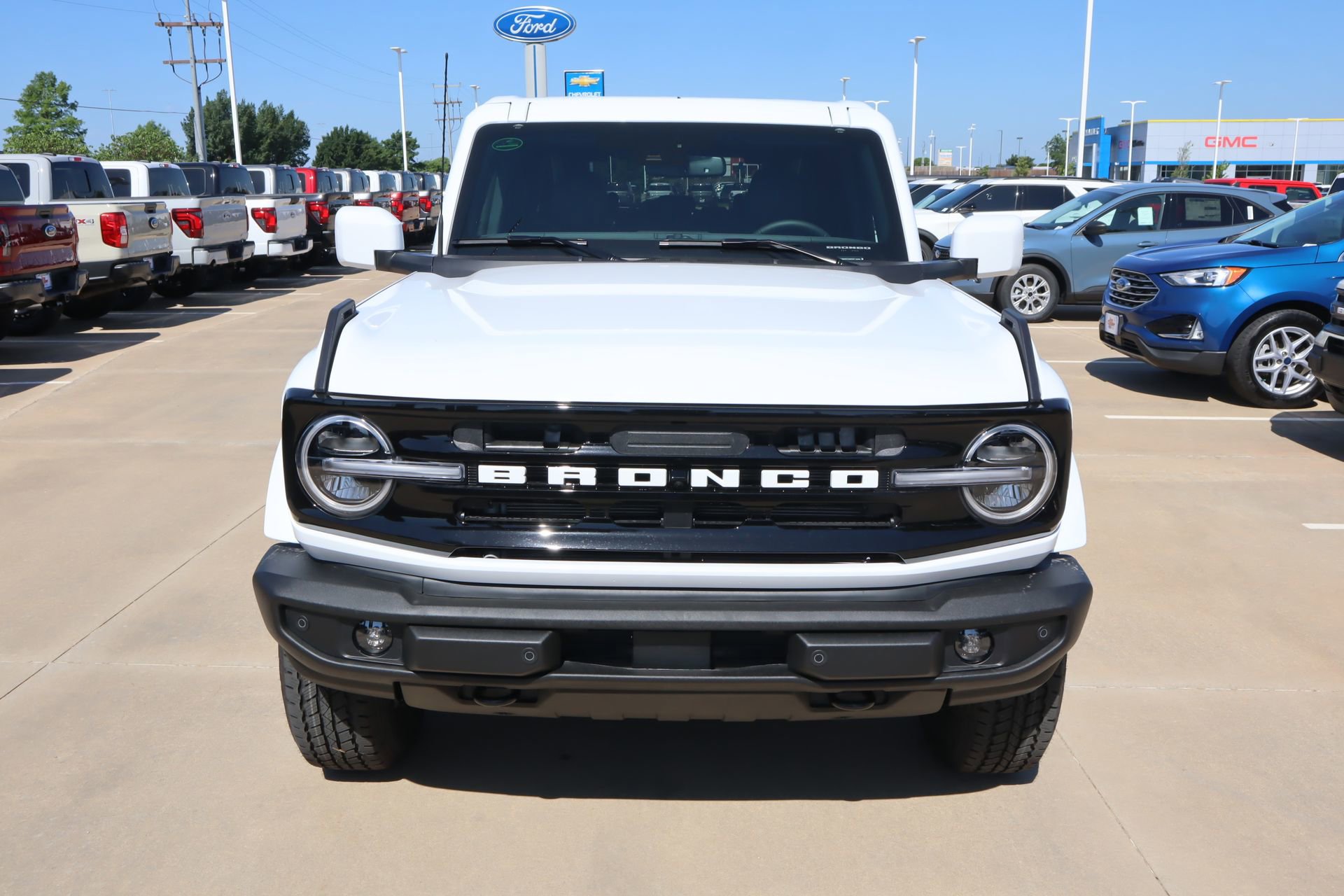 New 2026 Ford Bronco Outer Banks AWD/4WD image 10