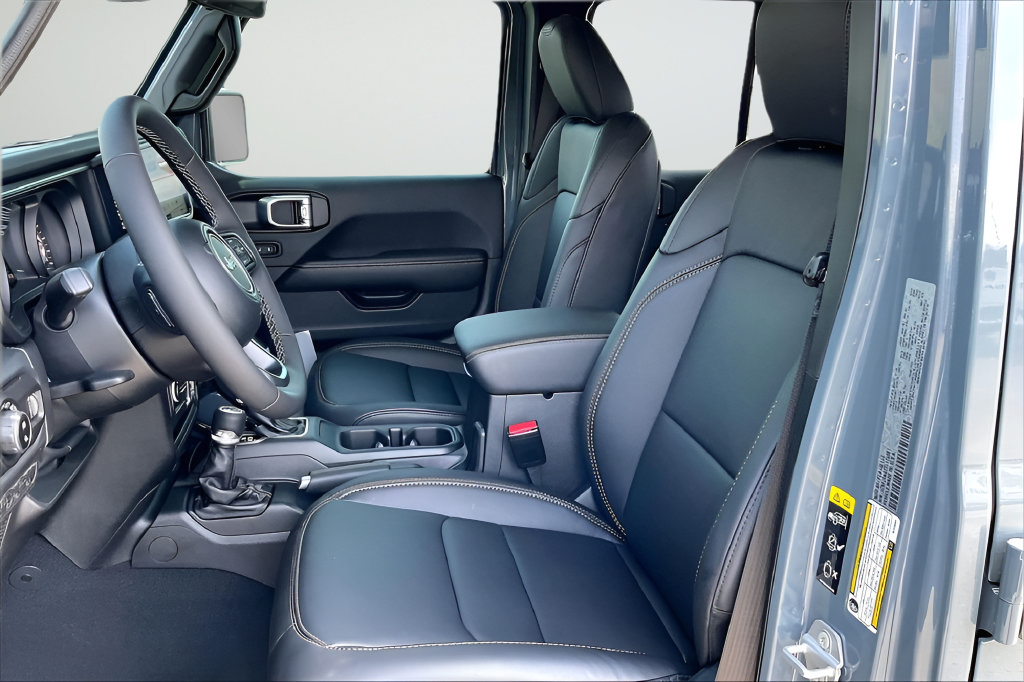 New 2026 Jeep Gladiator Sport AWD/4WD image 9