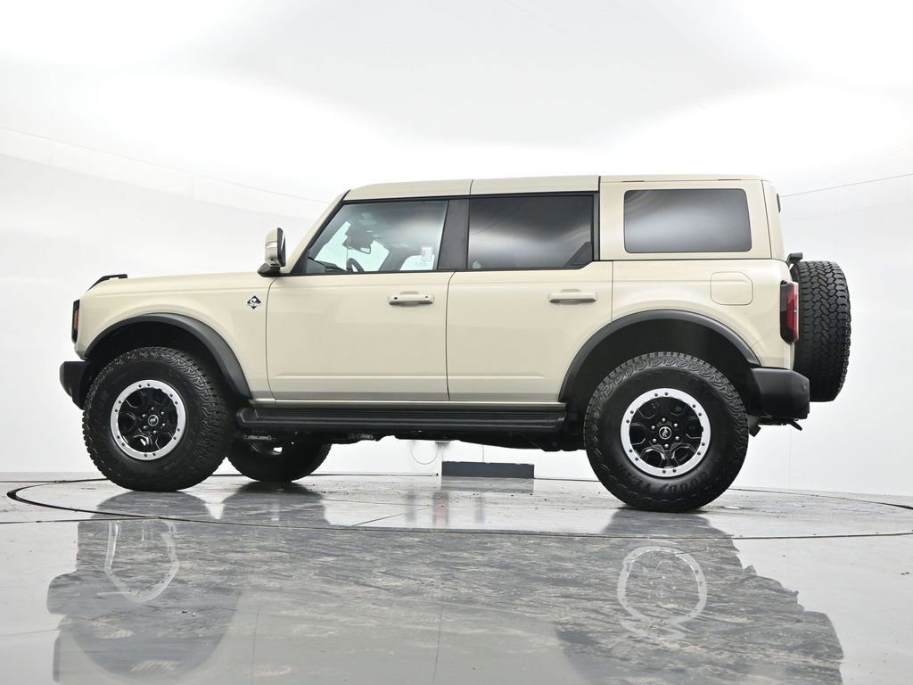 Used 2025 Ford Bronco Outer Banks w/ Sasquatch Package AWD/4WD image 53