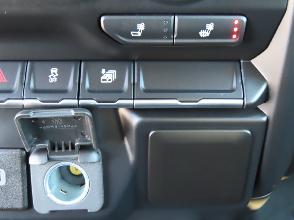 Used 2019 Chevrolet Silverado 1500 LT w/ All-Star Edition AWD/4WD image 8