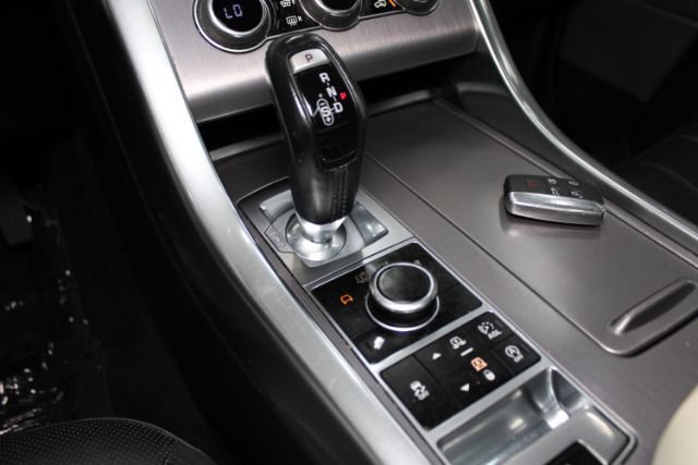 Used 2015 Land Rover Range Rover Sport HSE AWD/4WD image 13