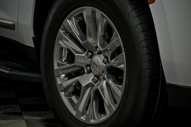 Used 2021 GMC Yukon Denali image 3