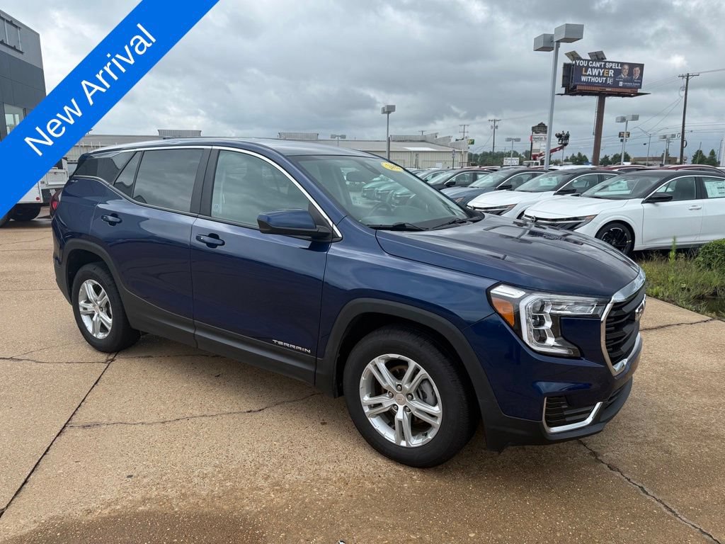 Used 2022 GMC Terrain SLE FWD image 7