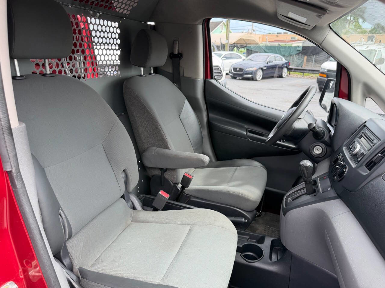 Used 2017 Nissan NV200 S image 13