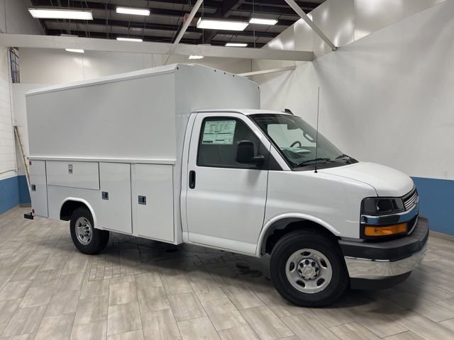 New 2025 Chevrolet Express 3500 Work Van w/ Power Convenience Package