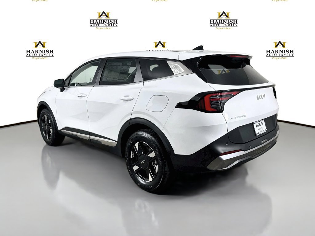 New 2026 Kia Sportage LX w/ LX Convenience Package AWD/4WD image 5