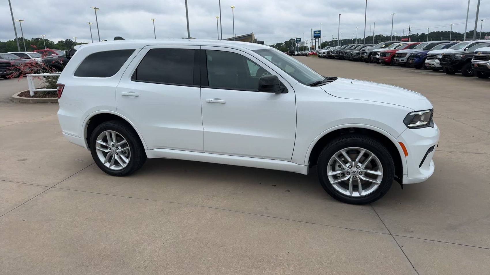 Used 2026 Dodge Durango GT AWD/4WD image 2