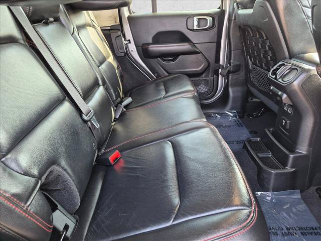 Used 2019 Jeep Wrangler Unlimited Rubicon w/ Cold Weather Group AWD/4WD image 28