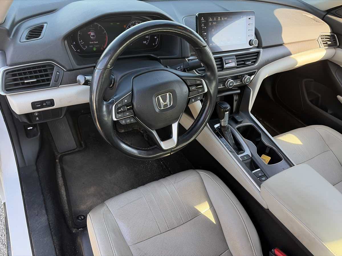 Used 2018 Honda Accord EX-L image 2