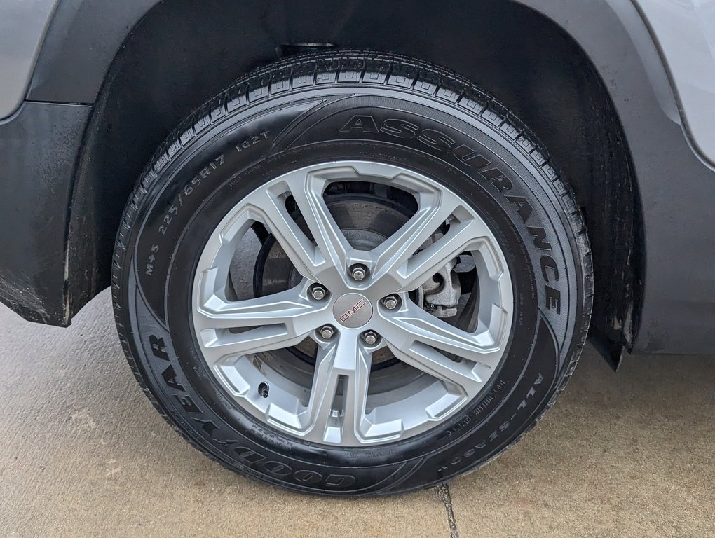 Used 2021 GMC Terrain SLE w/ Driver Convenience Package image 17