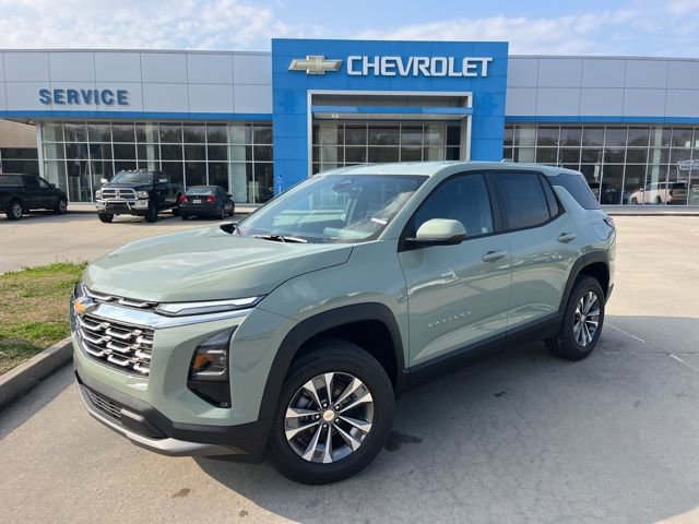 New 2026 Chevrolet Equinox LT image 2