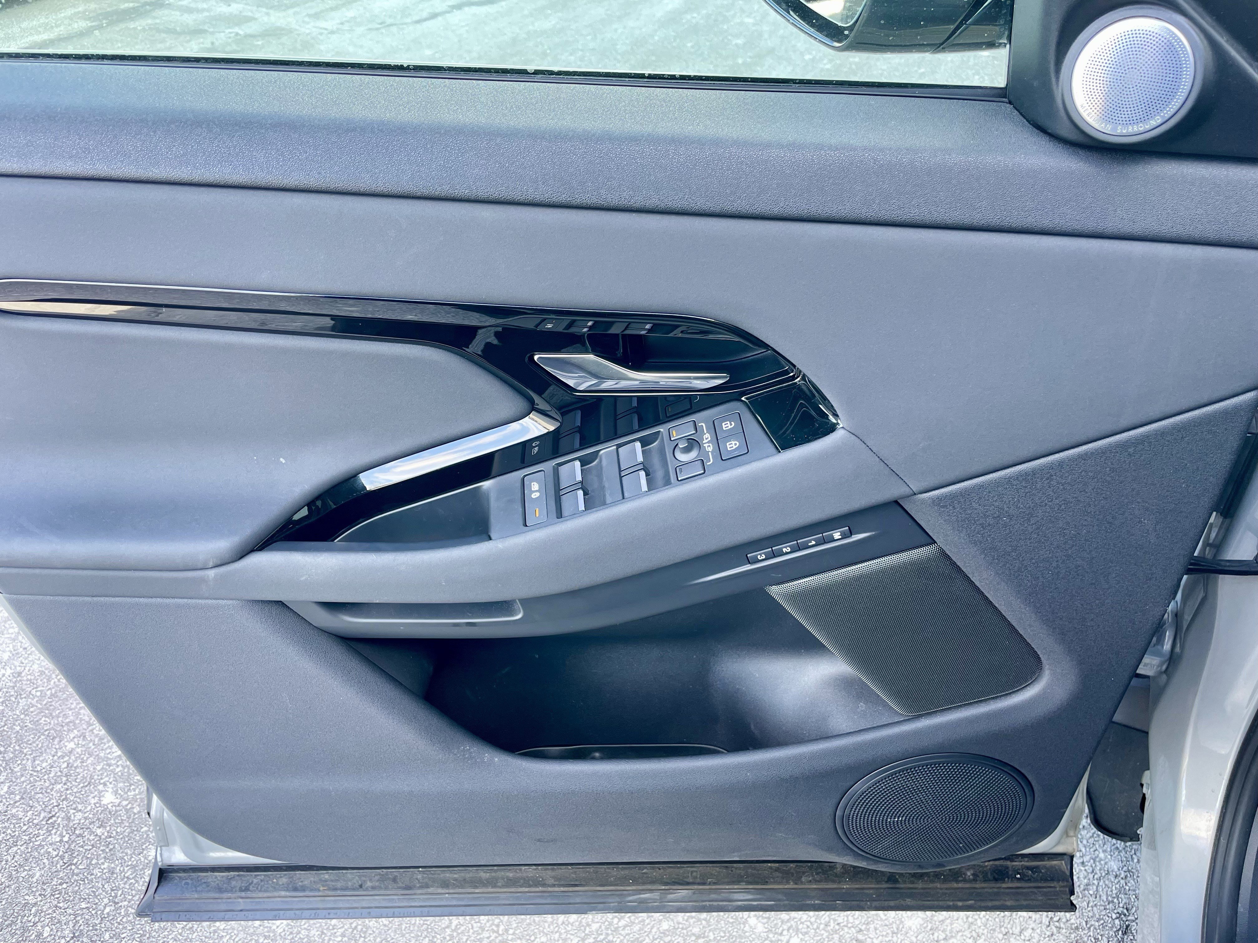 Certified 2024 Land Rover Range Rover Evoque Dynamic SE image 12