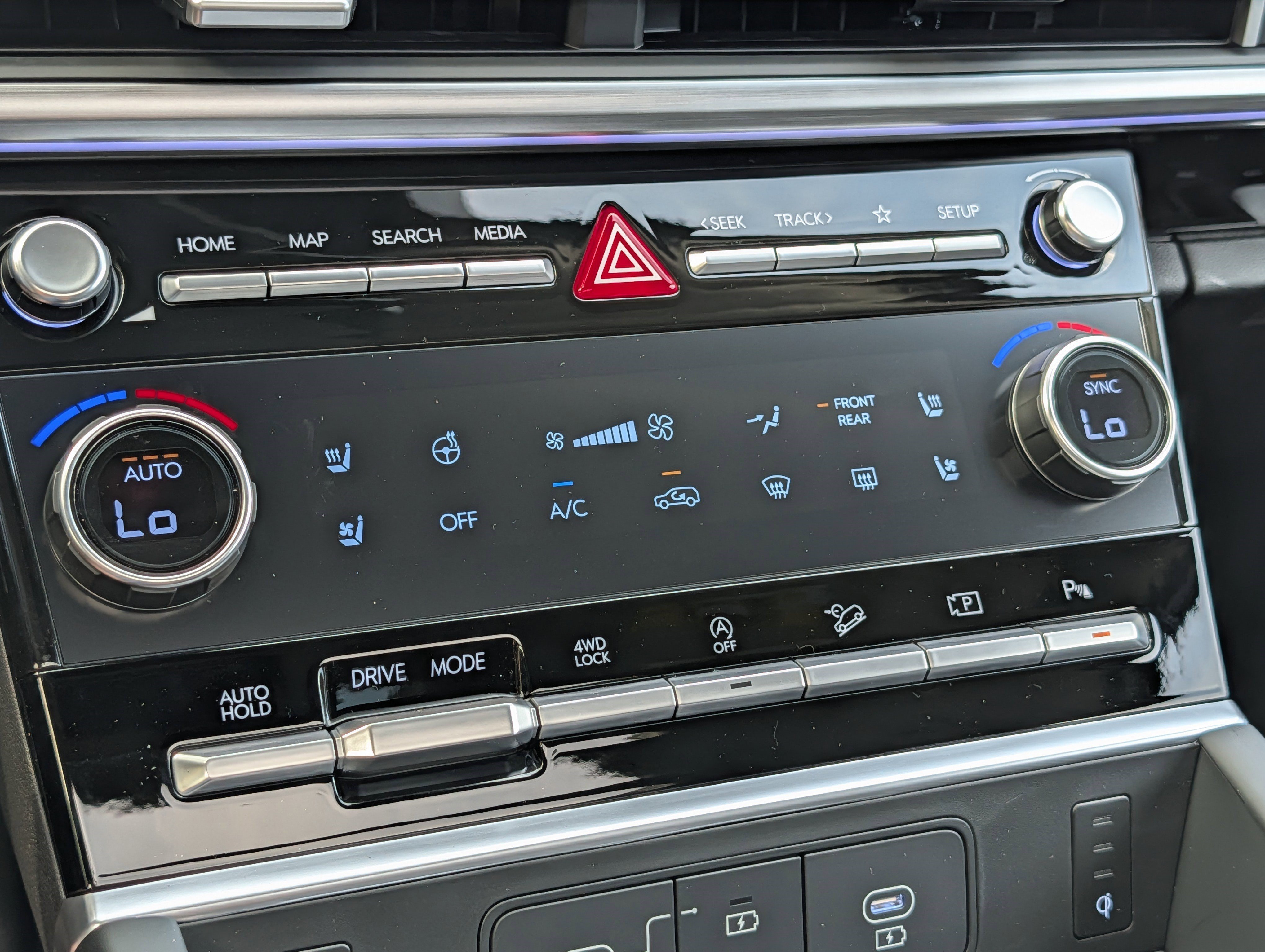 New 2026 Hyundai Santa Fe Limited AWD/4WD image 11