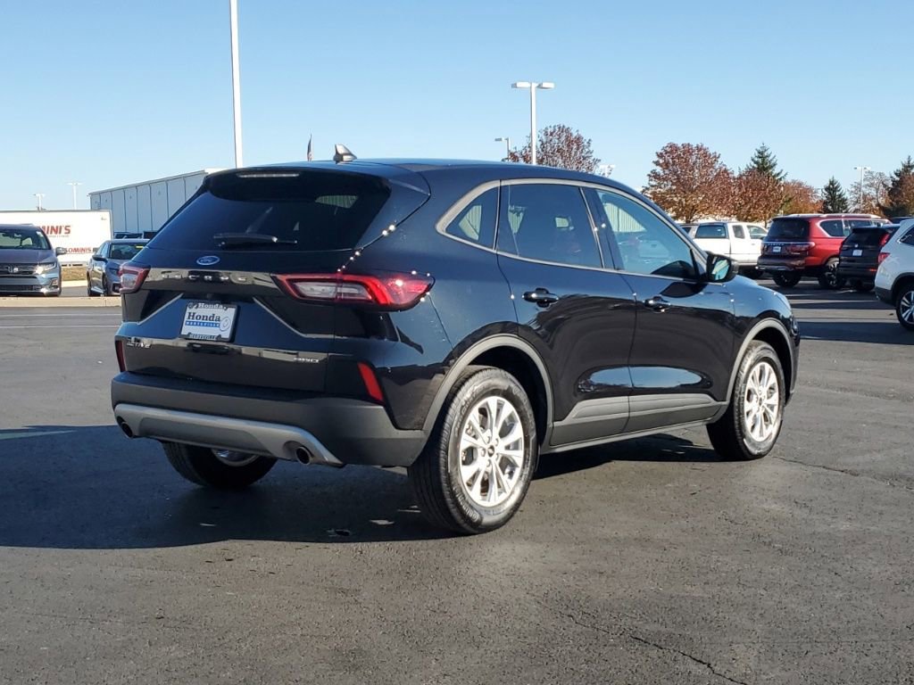 Used 2025 Ford Escape Active image 7