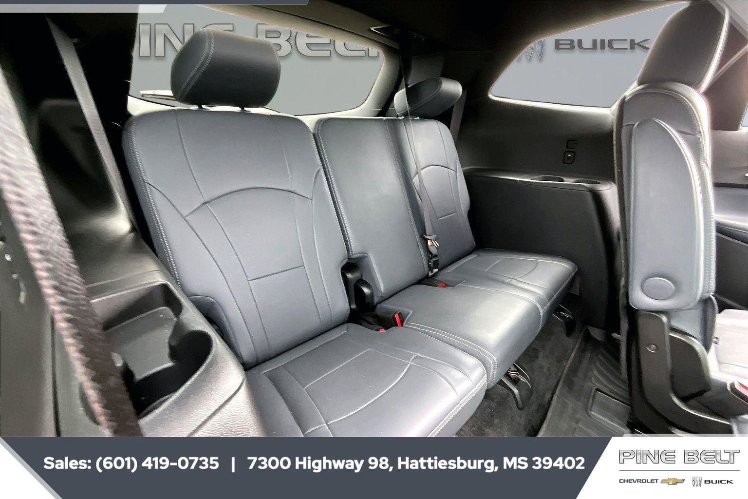 Used 2024 Buick Enclave Essence w/ Sport Touring Edition FWD image 21