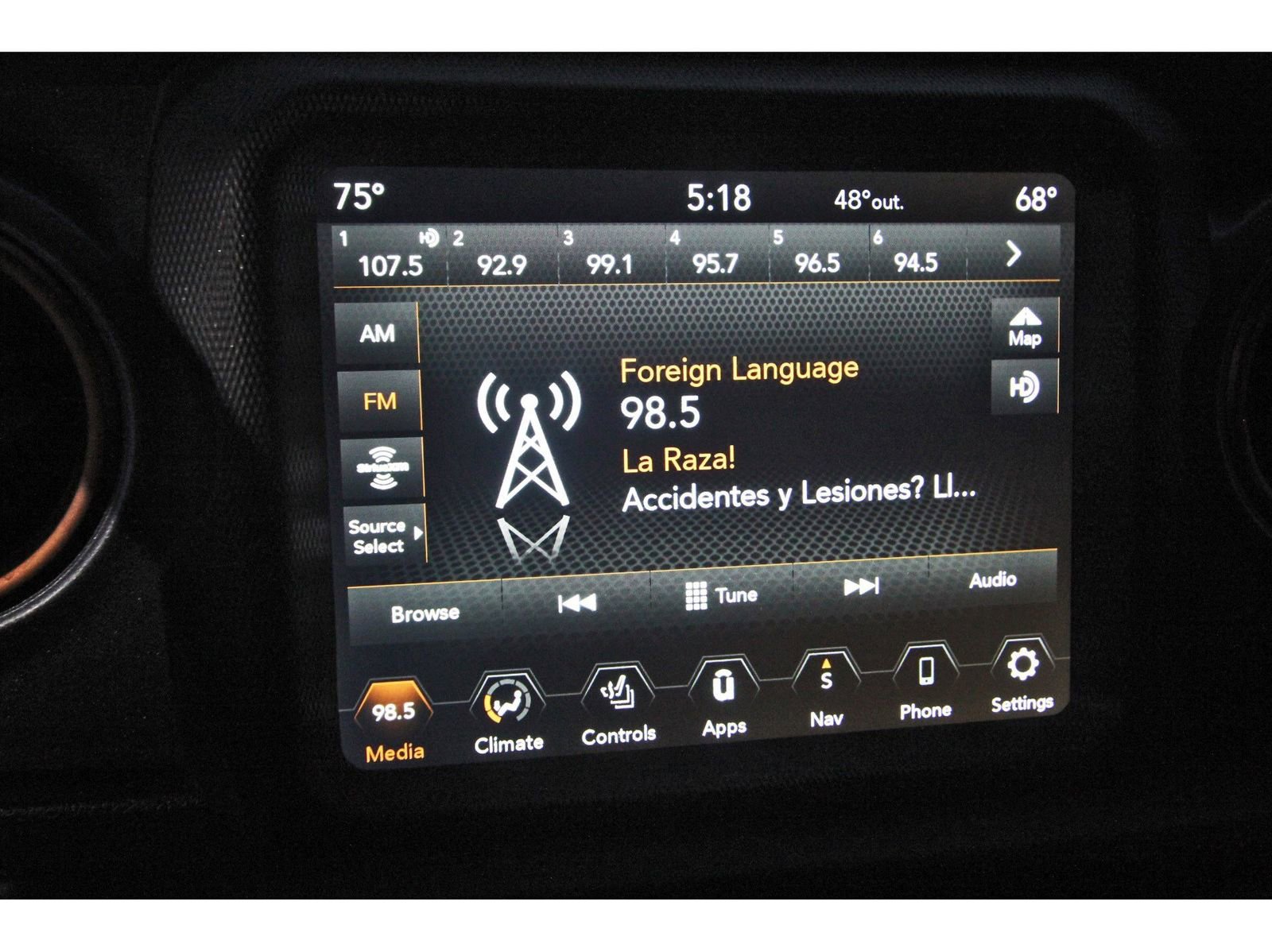 Used 2022 Jeep Gladiator Mojave w/ Cold Weather Group image 23