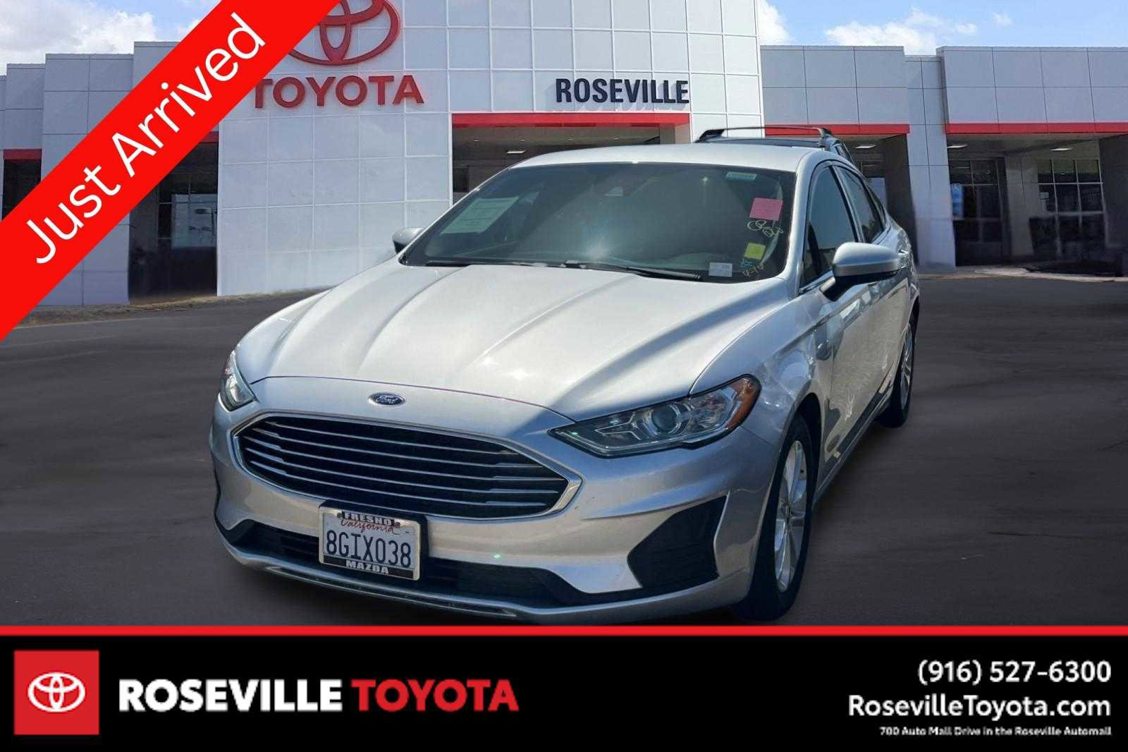 Used 2019 Ford Fusion SE image 1