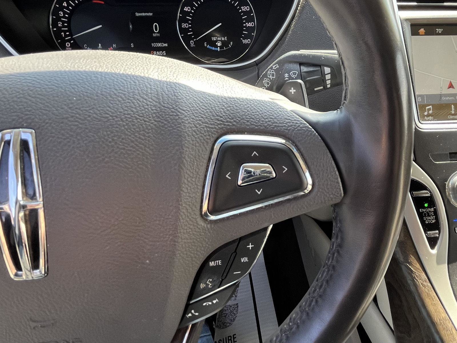 Used 2017 Lincoln MKX Select w/ Select Plus Package image 11