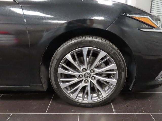 Used 2019 Lexus ES 350 F Sport image 16