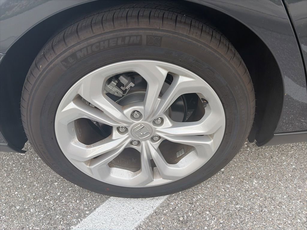 Certified 2025 Honda Accord LX image 11