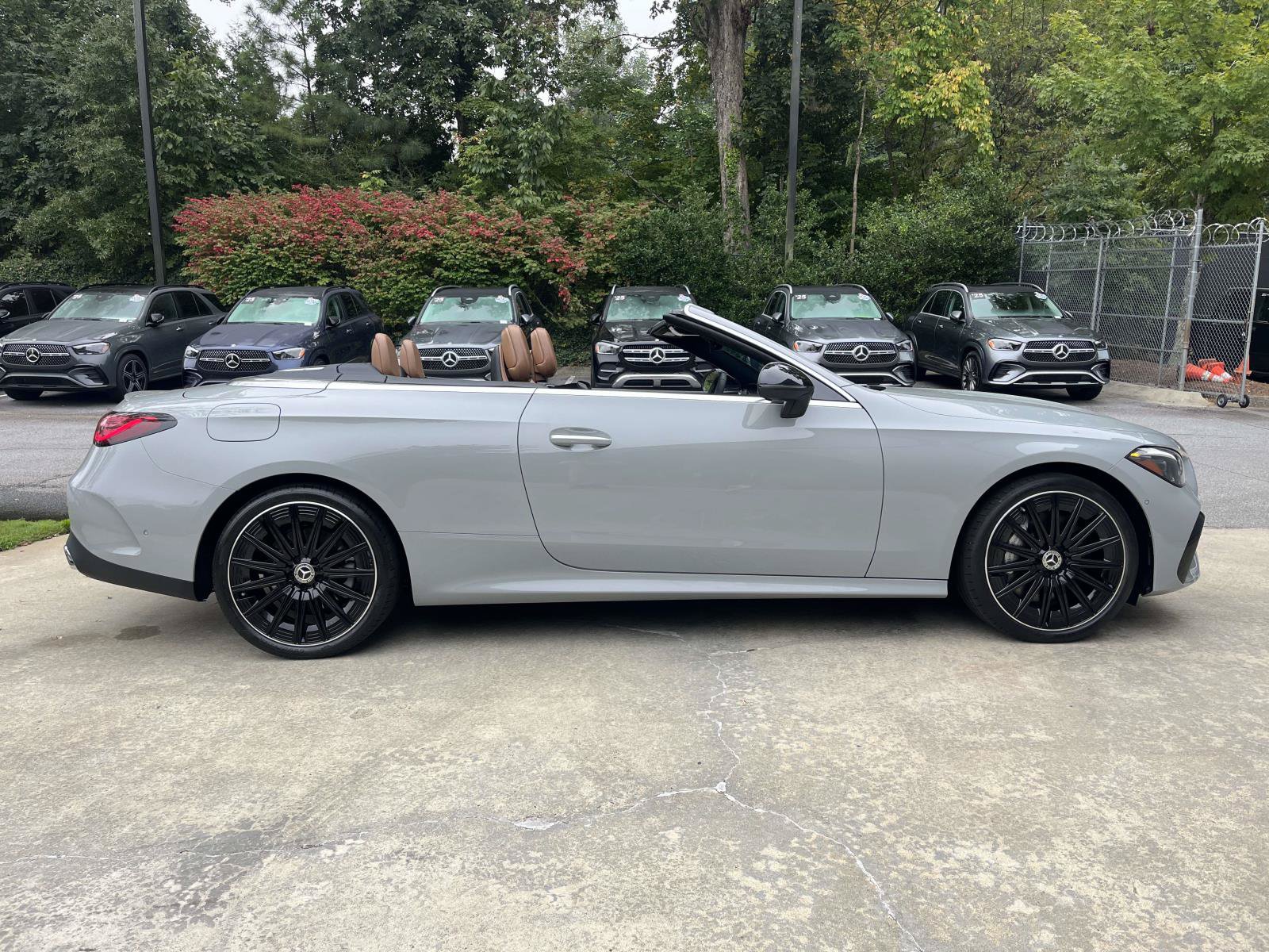 Certified 2026 Mercedes-Benz CLE 450 4MATIC Cabriolet image 10