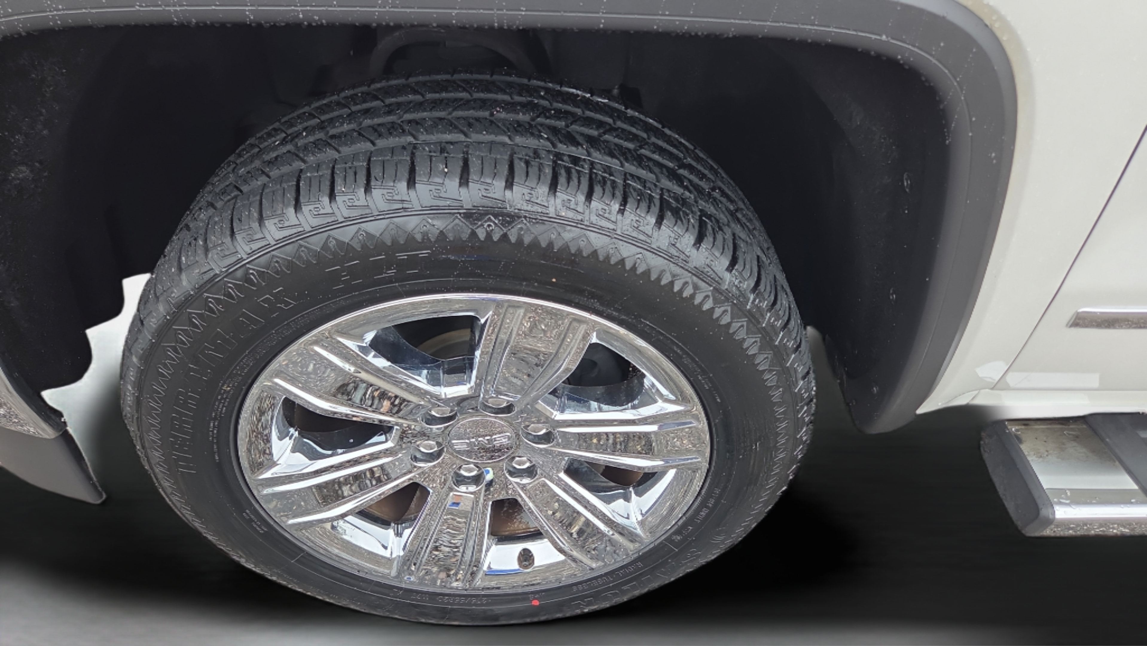 Certified 2018 GMC Sierra 1500 SLT w/ Enhanced Driver Alert Package RWD image 9