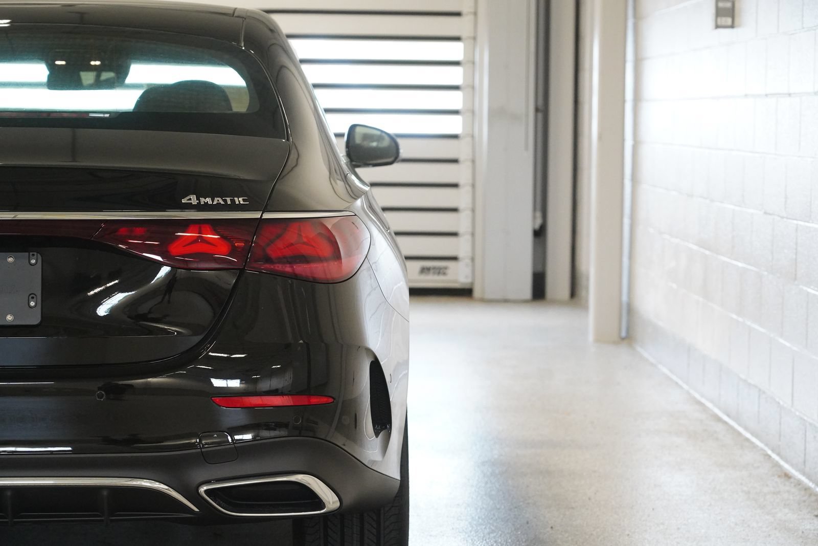 New 2027 Mercedes-Benz E 350 4MATIC Sedan image 13