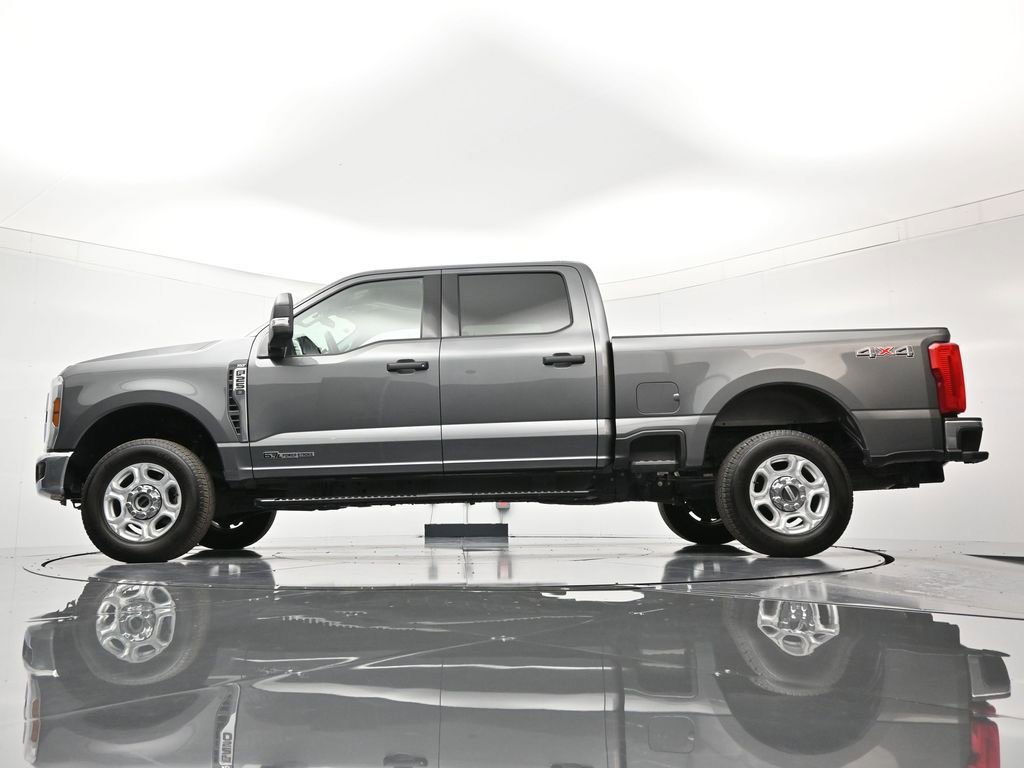 Certified 2025 Ford F250 XLT image 43