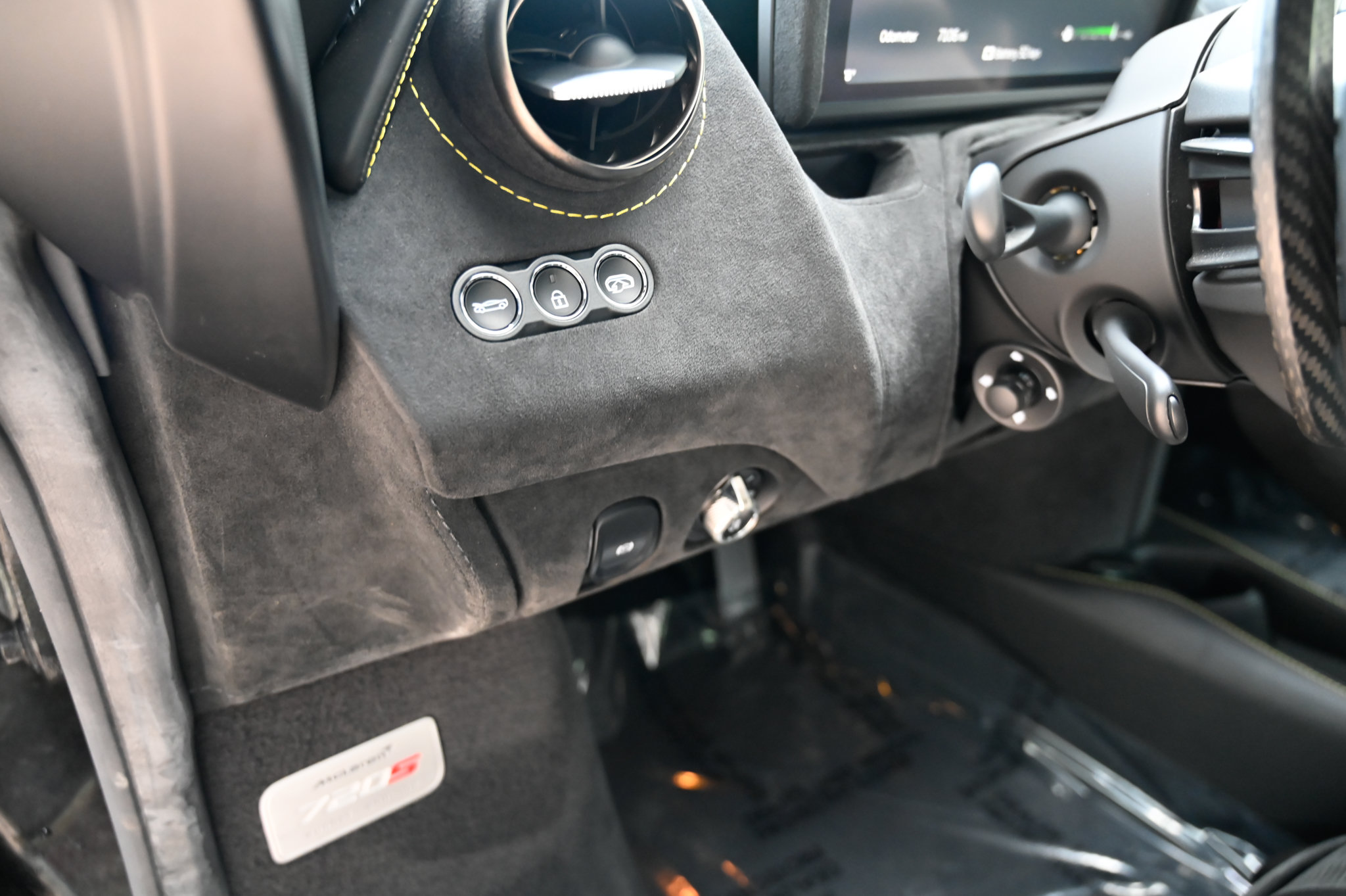 Used 2020 McLaren 720S Performance RWD image 12