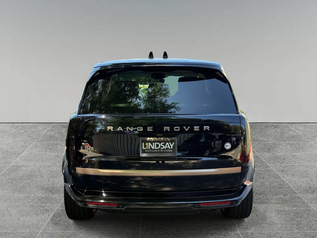Used 2024 Land Rover Range Rover SV AWD/4WD image 11