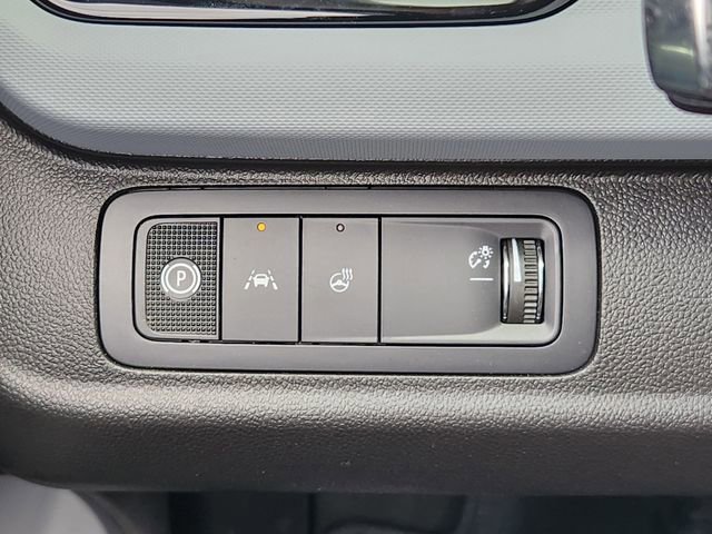 New 2027 Chevrolet Bolt LT w/ Comfort Package image 17