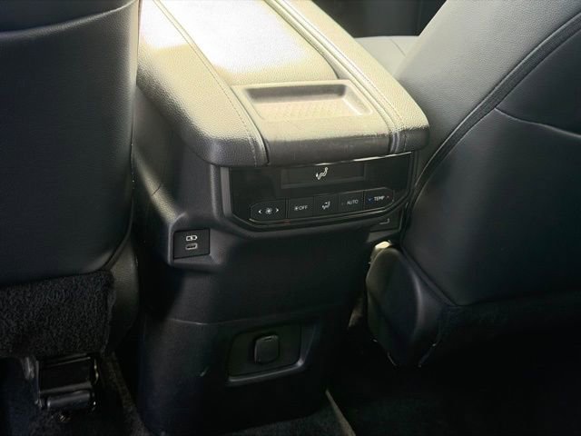 Used 2024 Toyota Grand Highlander AWD image 17