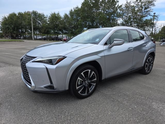 Used 2024 Lexus UX 250h FWD w/ Premium Package image 7