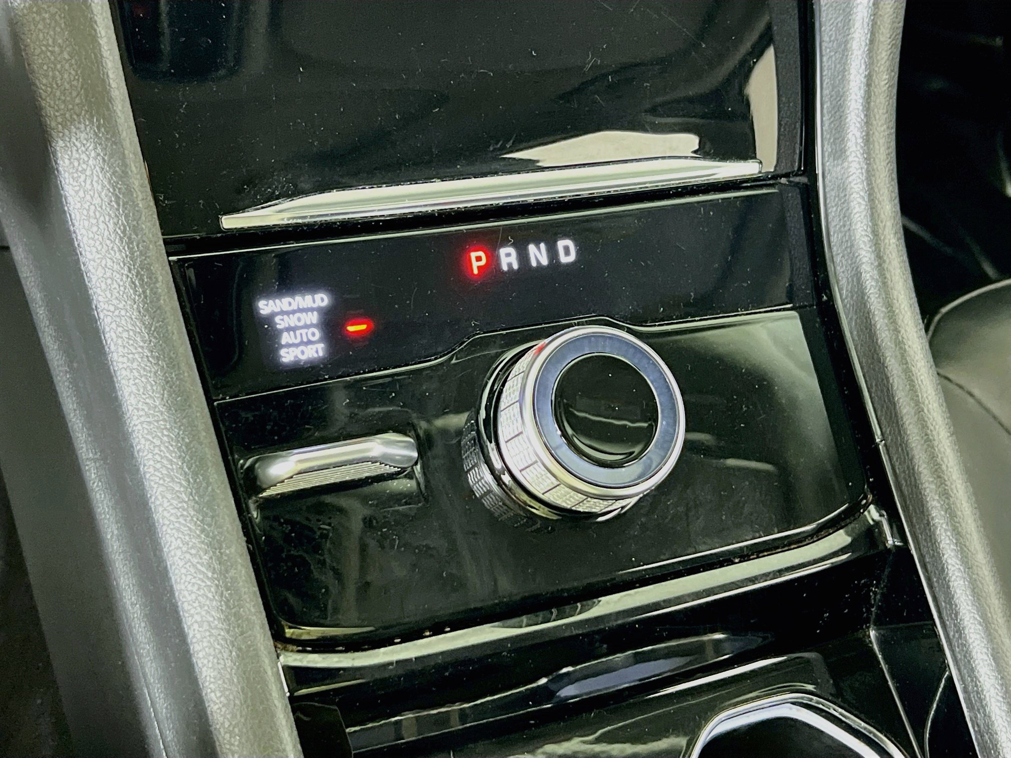 Used 2023 Jeep Grand Cherokee Limited AWD/4WD image 17