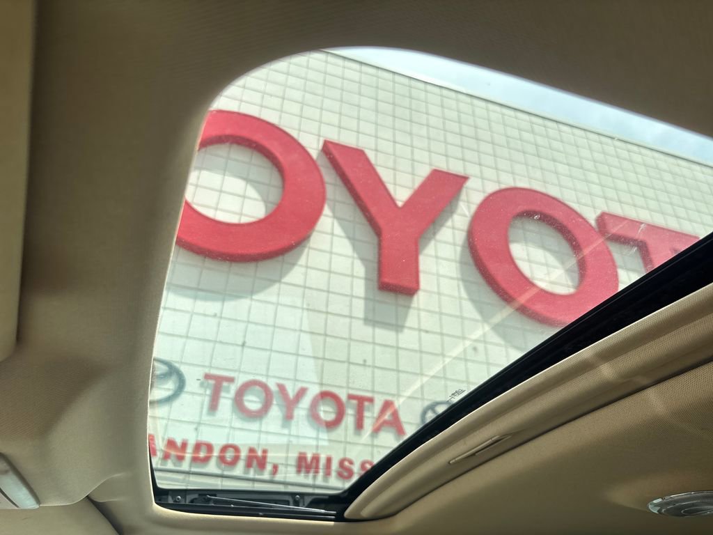 Used 2013 Ford F150 Lariat w/ Luxury Equipment Group image 18