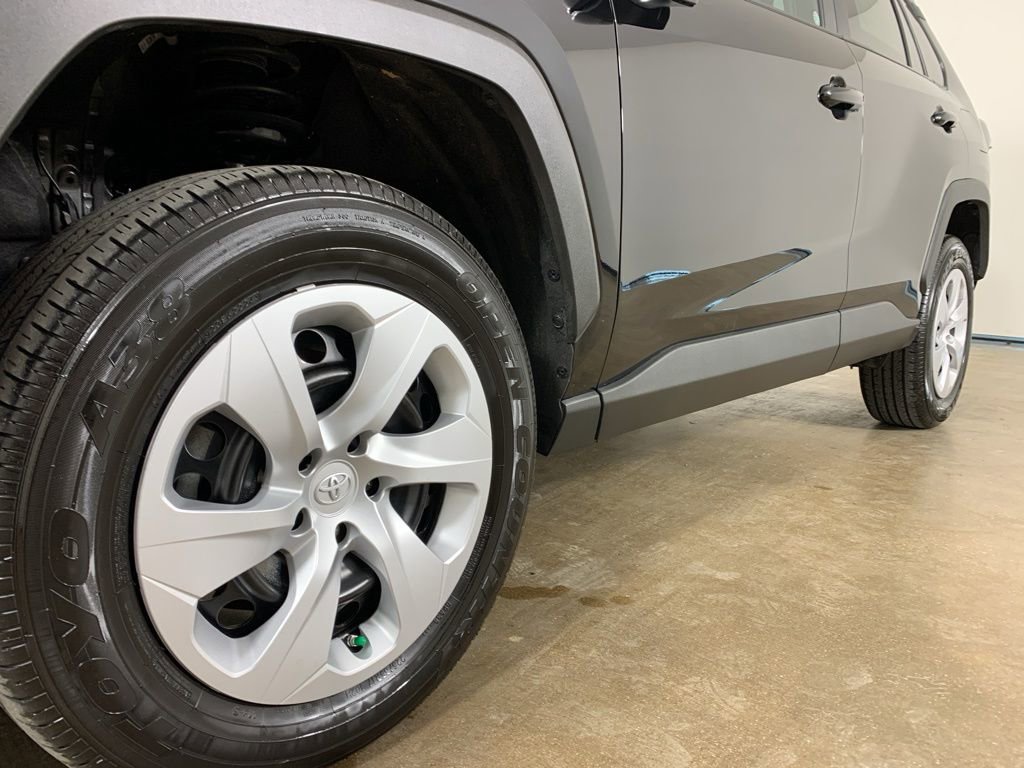 Used 2024 Toyota RAV4 LE image 2