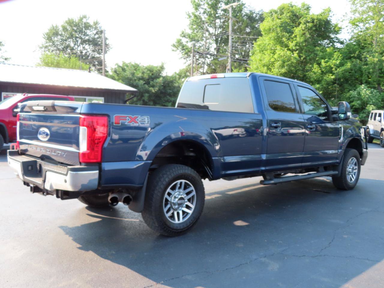 Used 2019 Ford F250 Lariat w/ FX4 Off-Road Package AWD/4WD image 6