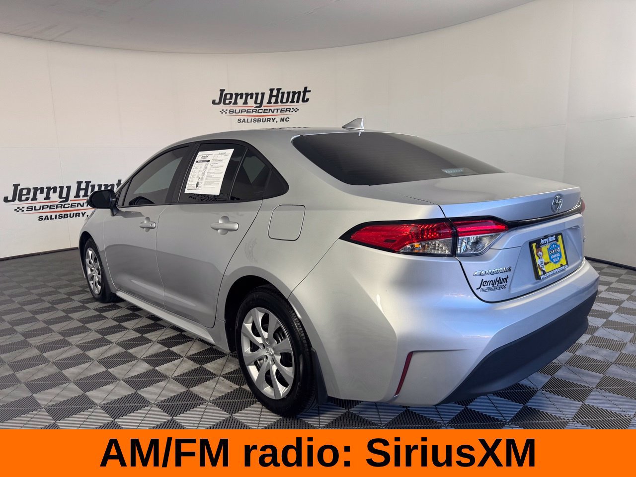 Used 2025 Toyota Corolla LE FWD image 10