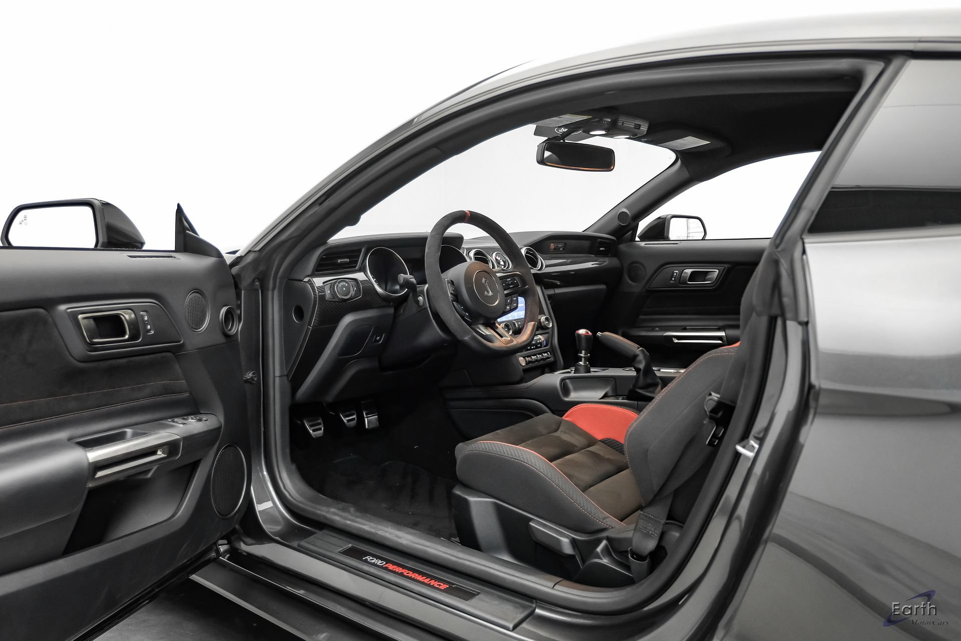 Used 2020 Ford Mustang Shelby GT350R w/ GT350R Equipment Group 920A RWD image 36