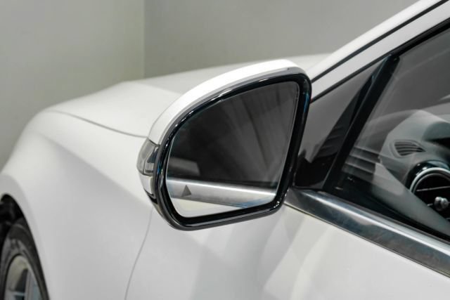 Used 2018 Mercedes-Benz E 300 image 47