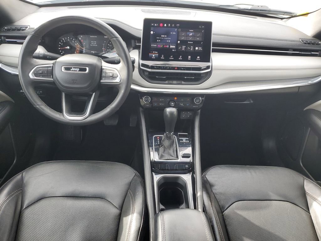 Used 2023 Jeep Compass Limited image 14
